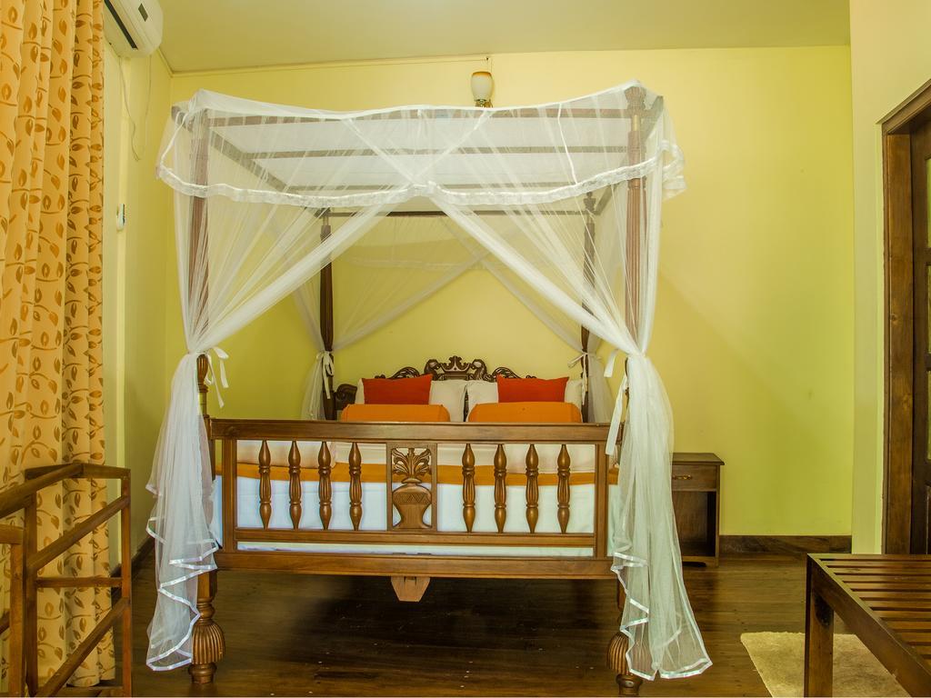 קנדי Aronka Homestay מראה חיצוני תמונה