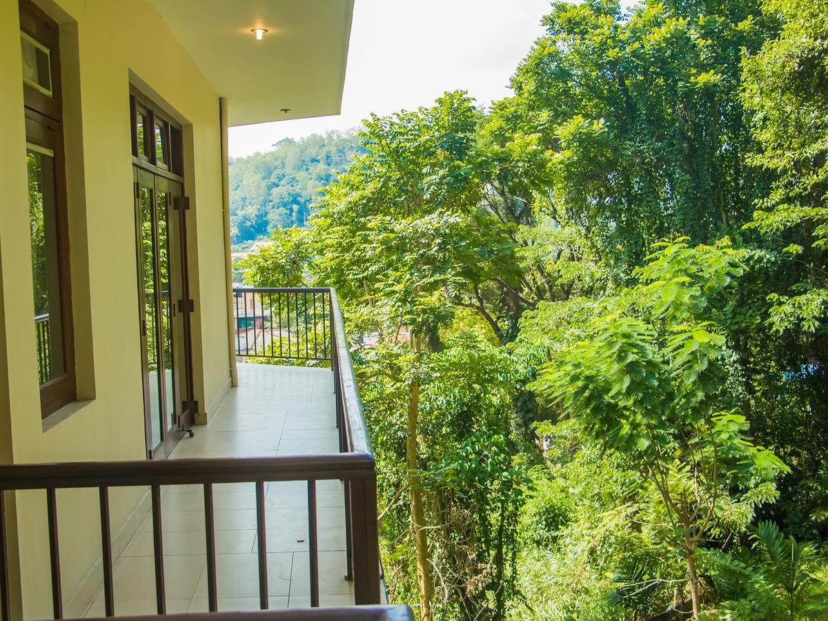 קנדי Aronka Homestay מראה חיצוני תמונה