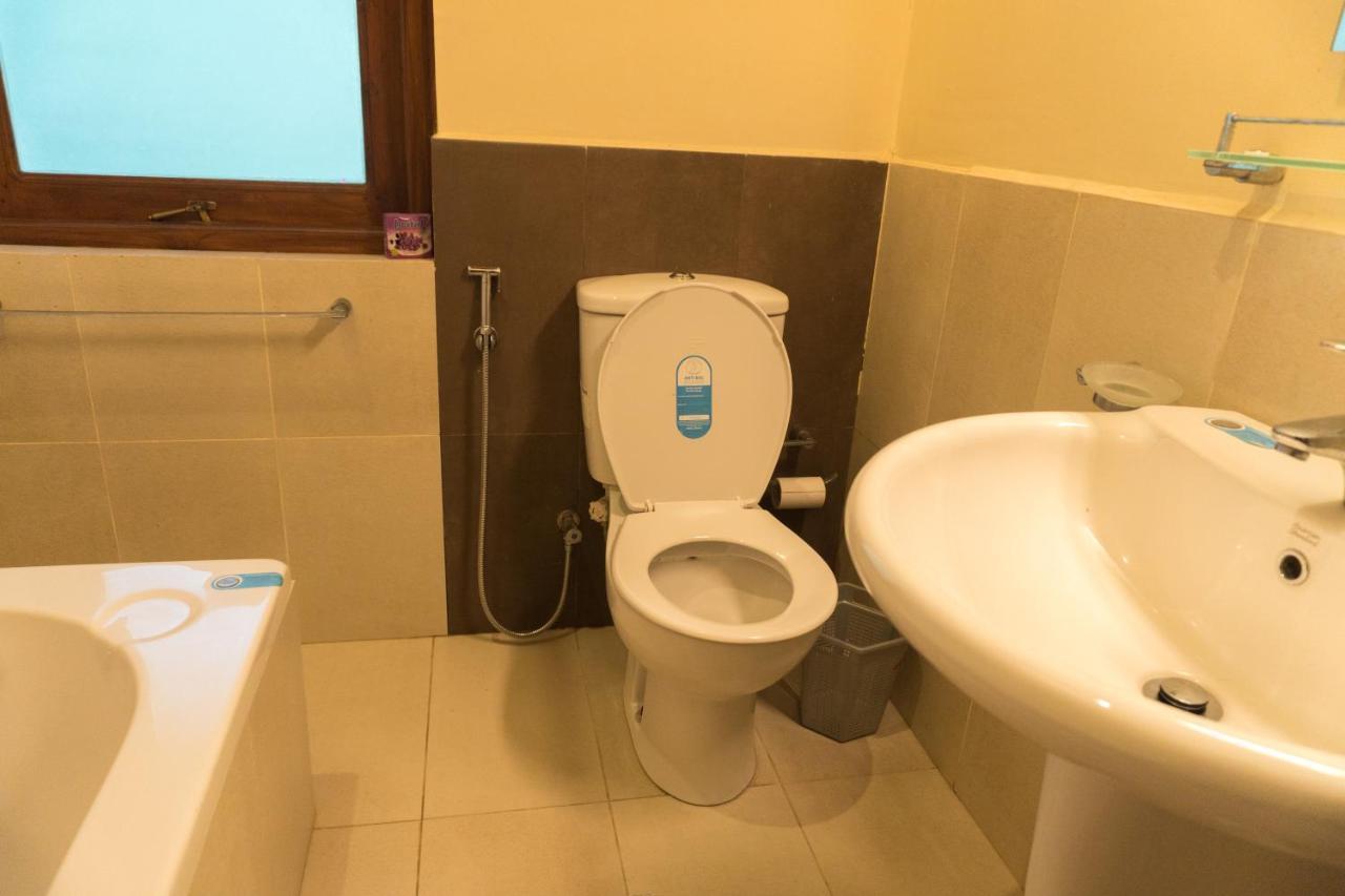 קנדי Aronka Homestay מראה חיצוני תמונה