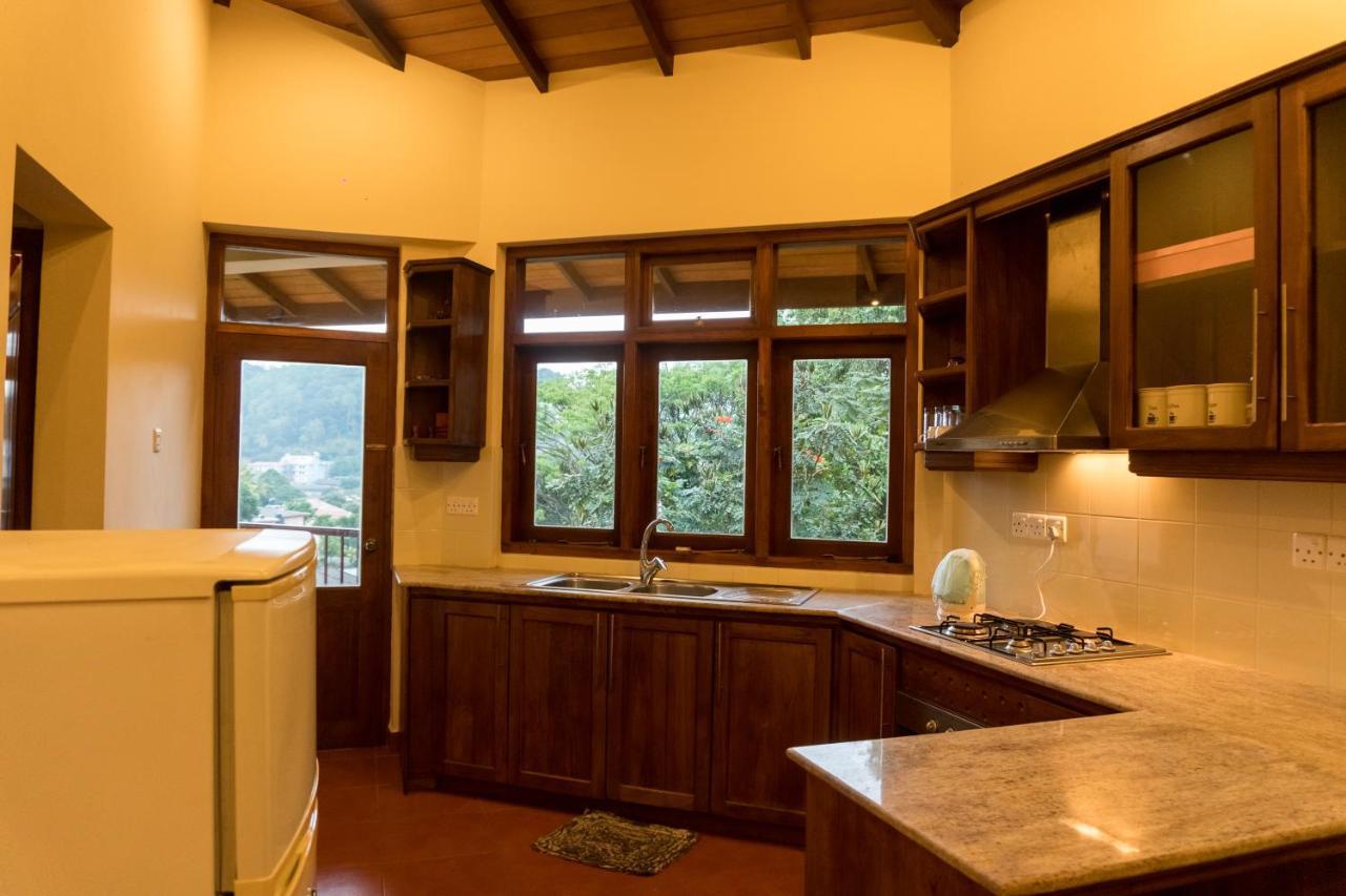 קנדי Aronka Homestay חדר תמונה