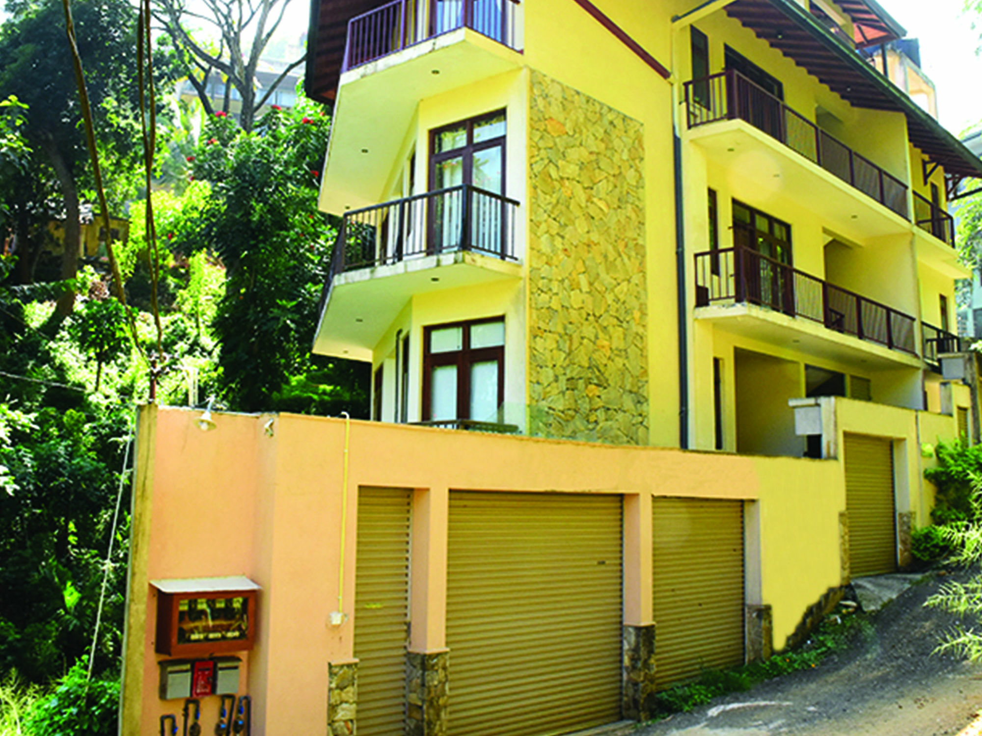 קנדי Aronka Homestay מראה חיצוני תמונה